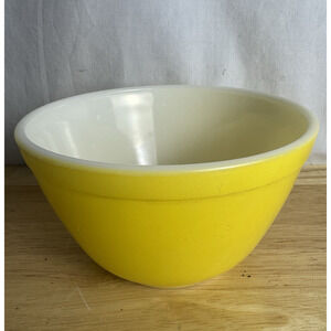 Pyrex Citrus Yellow 401 Mixing Bowl 1.5 Pt Vintage MCM Glass Nesting Kitchen